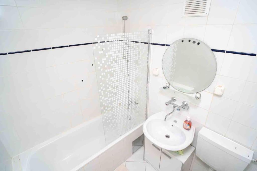 Next To City Center Cozy Apartment Βιέννη Εξωτερικό φωτογραφία