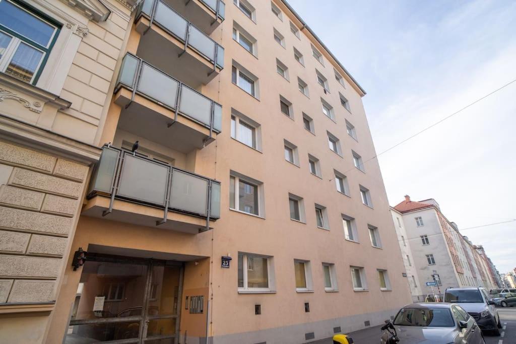 Next To City Center Cozy Apartment Βιέννη Εξωτερικό φωτογραφία